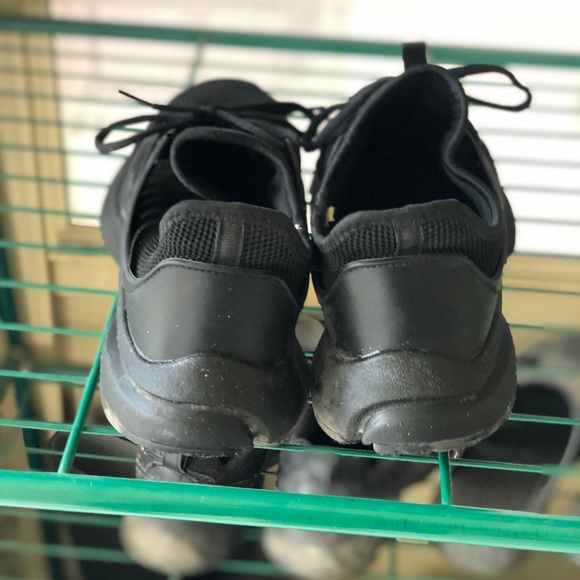 Black Running Shoes - Picture 3 of 3